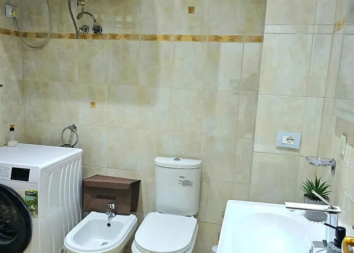 Downtown * Τίρανα